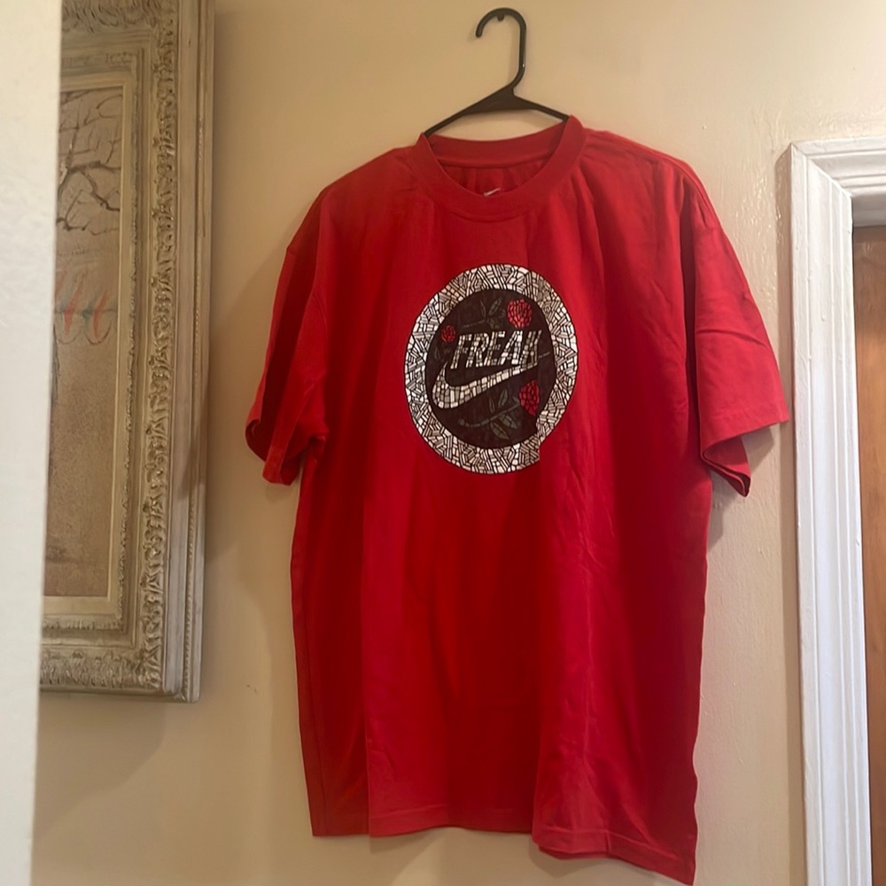Nike tee shirt